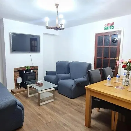 Large 3 Bedroom House Cradley Heath Exterior photo