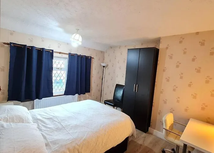 Large 3 Bedroom House