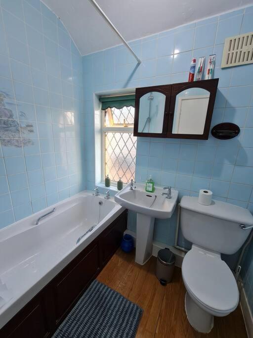 Large 3 Bedroom House