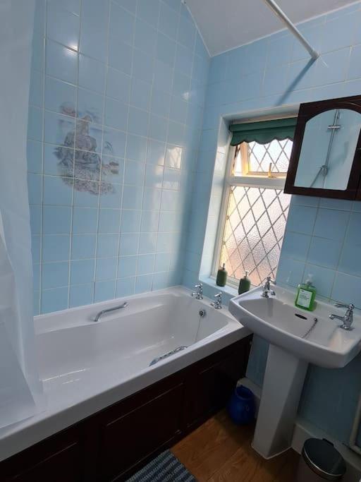 Holiday home Large 3 Bedroom House