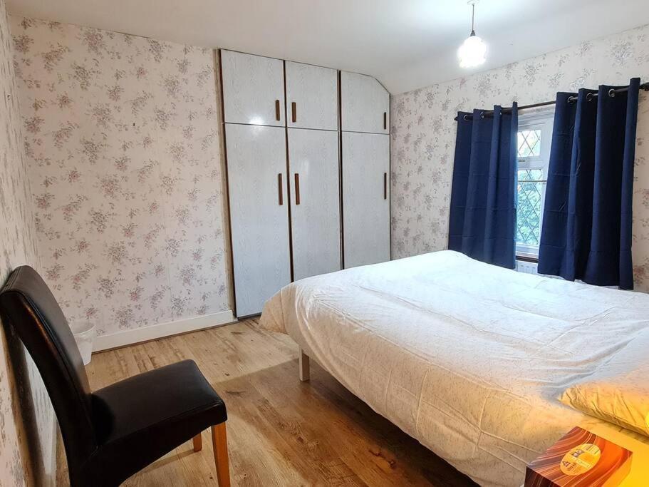 Large 3 Bedroom House Holiday home Cradley Heath
