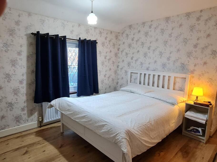 Holiday home Large 3 Bedroom House Cradley Heath