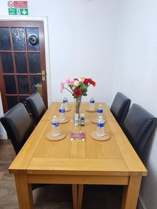 Holiday home Large 3 Bedroom House Cradley Heath
